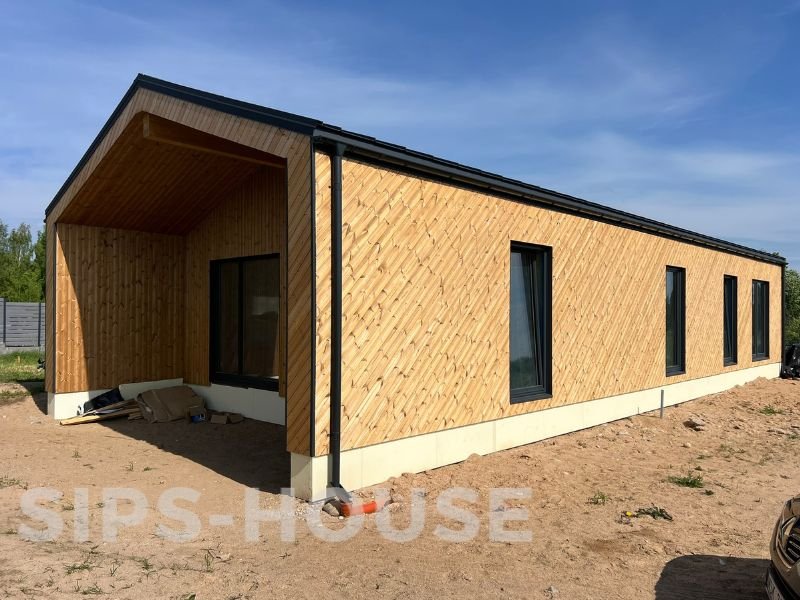 SIPS house with the structural shell and full exterior completed