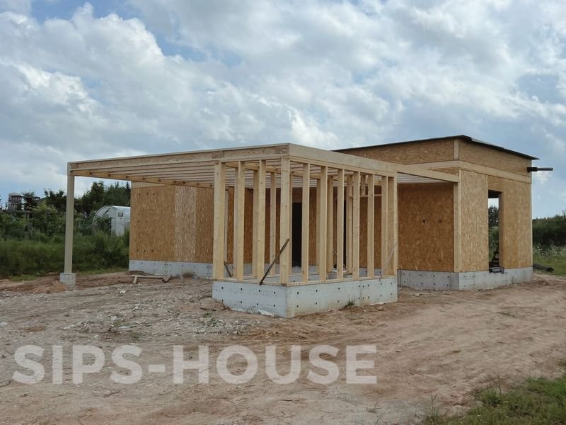 Real 119 m² L-shaped SIPS house project sips-house.com