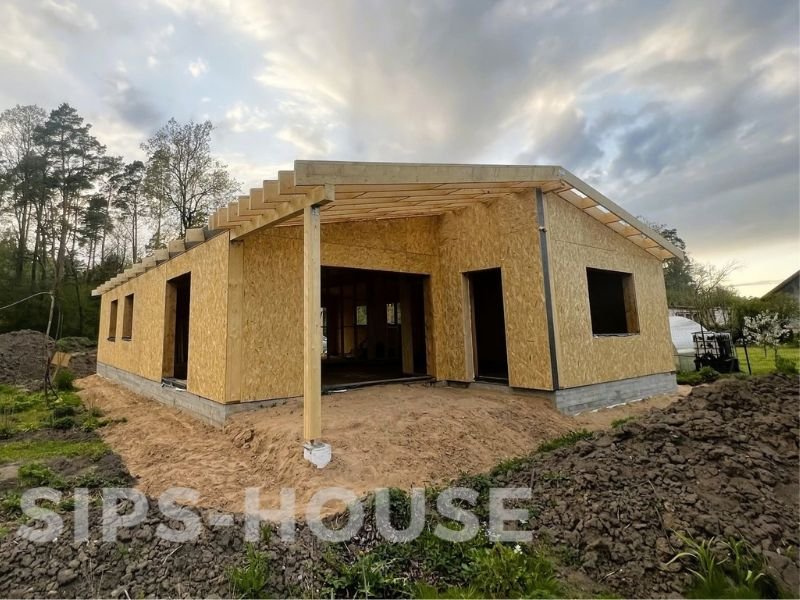 SIPS home with the structural shell and prefabricated panels fully assembled sips-house.com