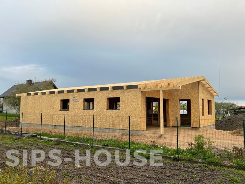 sips-house-prefabricated-structure-exterior-view