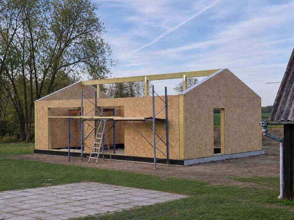 Prefab SIPS House Kit during construction sips-house.ocm